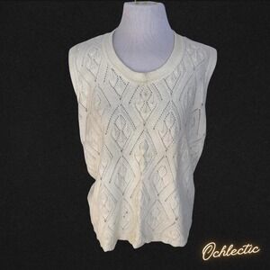 Vintage ivory knit vest with a diamond pattern